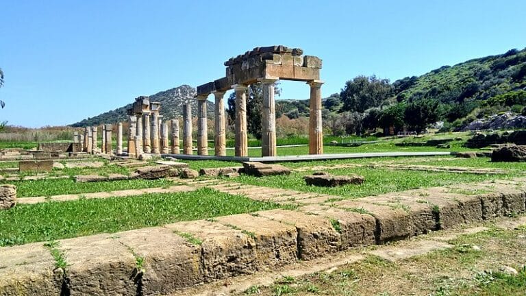 Arkteia Ritual Brauron | Learn about the the Sanctuary of Artemis